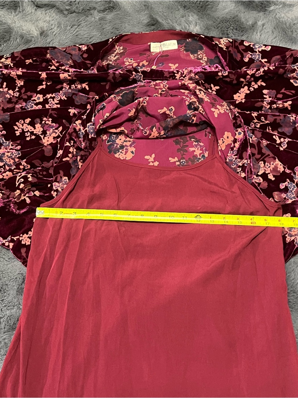 Natural Life Women’s Velvet Burnout Floral Tunic Top Womens Burgundy Boho Sz M - Picture 12 of 13